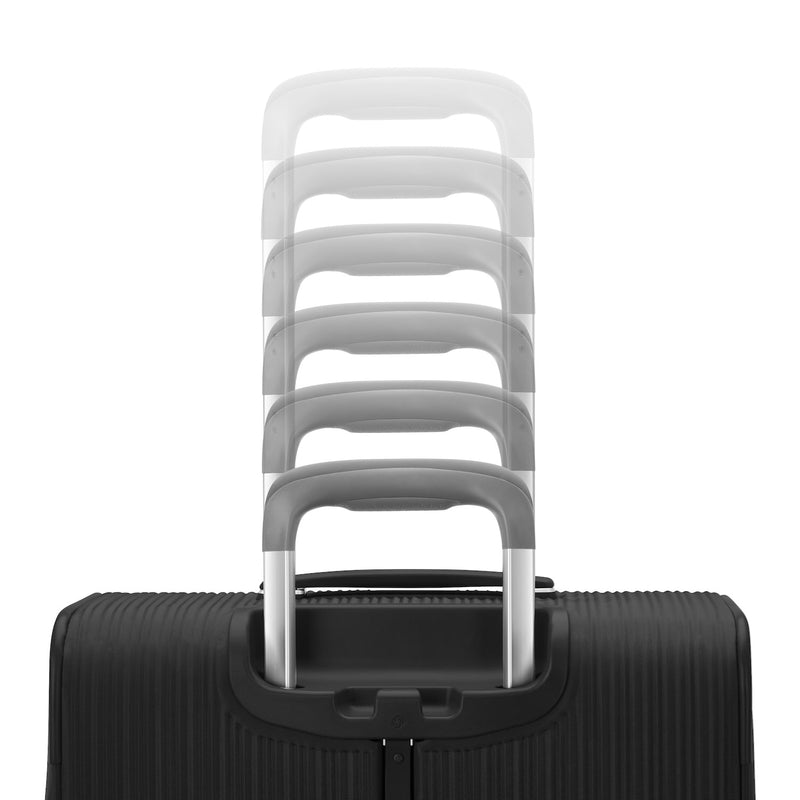 pull handle of black Samsonite Silhouette 18 spinner Medium Expandable