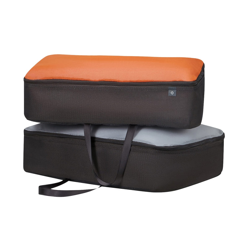 packing cubes of black Samsonite Re-Lite Spinner Medium Expandable
