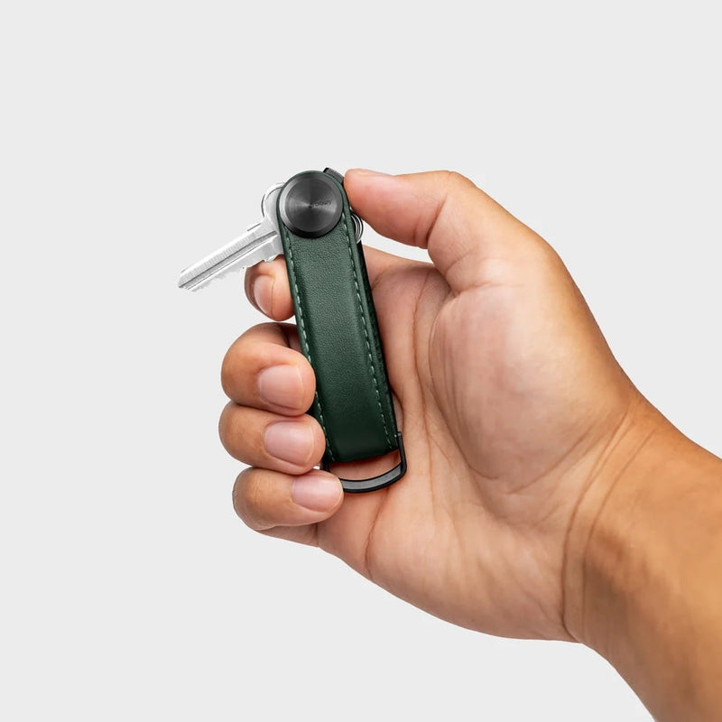 in hand evergreen Orbitkey Key Organizer Pro
