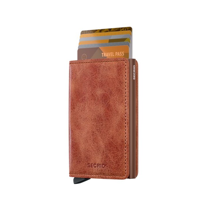 cards up in cognac-brown Secrid Slimwallet Vintage