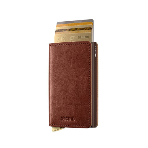 cards up of whiskey Secrid Premium Slimwallet Basco