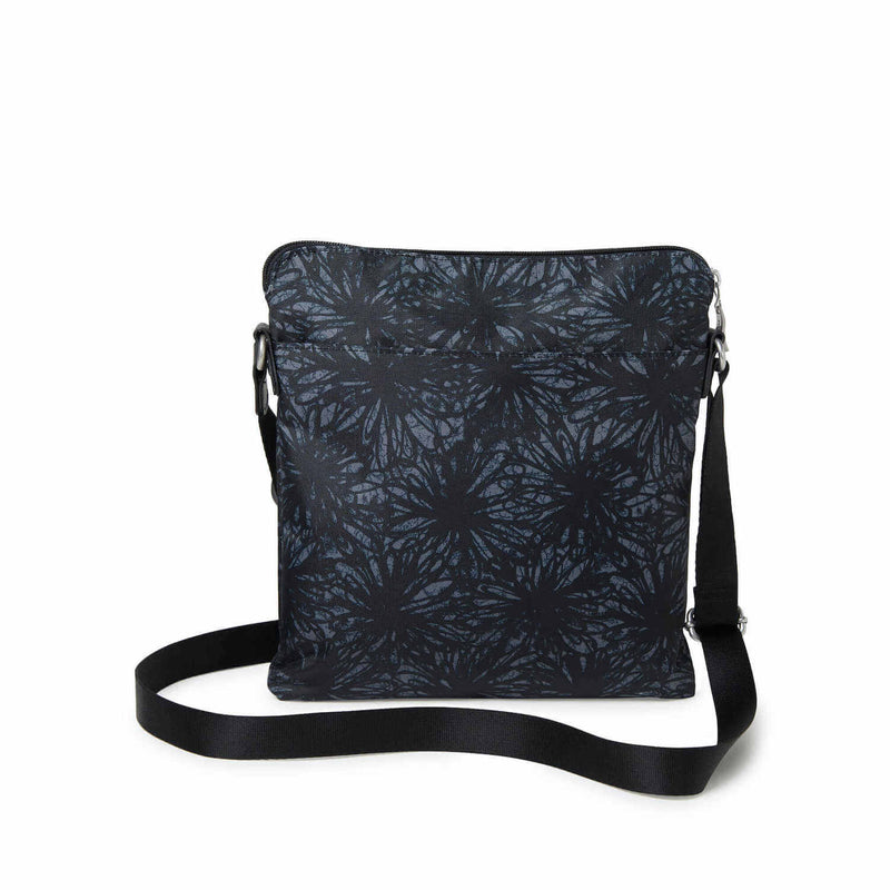 Baggallini Go Bagg in Onyx Floral back